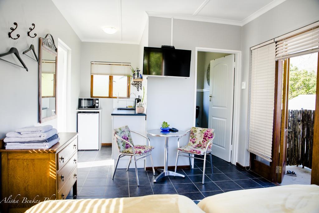 Cobie Apartment สเตลเลนบอช ภายนอก รูปภาพ