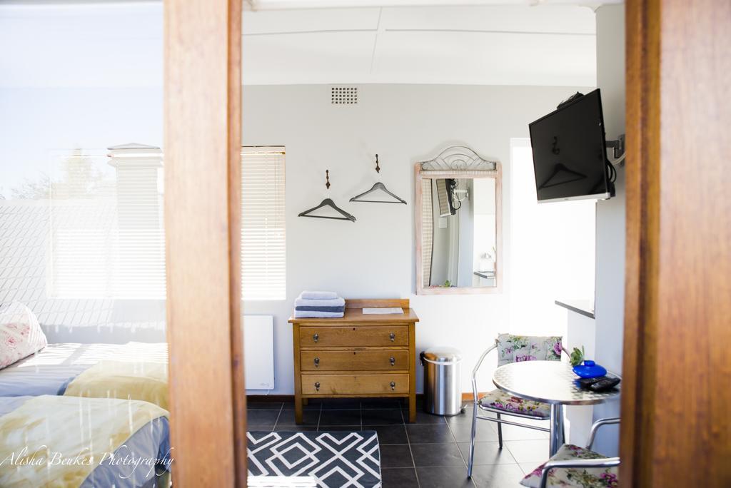 Cobie Apartment สเตลเลนบอช ภายนอก รูปภาพ